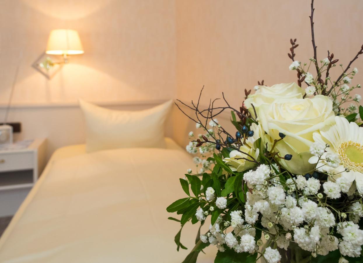 Hotel Zum Rosenteich Bad Zwischenahn Εξωτερικό φωτογραφία