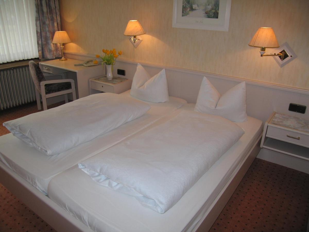 Hotel Zum Rosenteich Bad Zwischenahn Εξωτερικό φωτογραφία